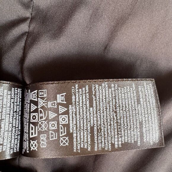 Guess Romper Size Medium Black "Flirty" Lace Trim Soft Y2K Backless Date Night - Picture 15 of 16